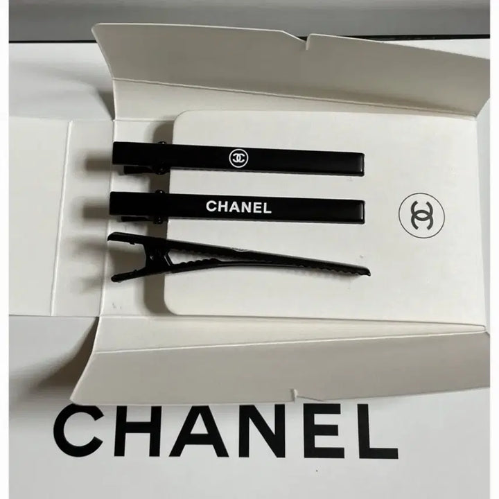 [BUNJANG] Chanel Beauty Black Hairpin Set (3 Pieces) / 샤넬뷰티 블랙 헤어핀 3종세트