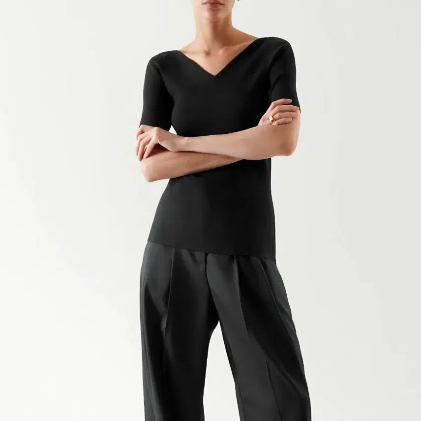 [BUNJANG] COS Knitted V-Neck Top Black XS / 코스 니티드 브이넥 탑