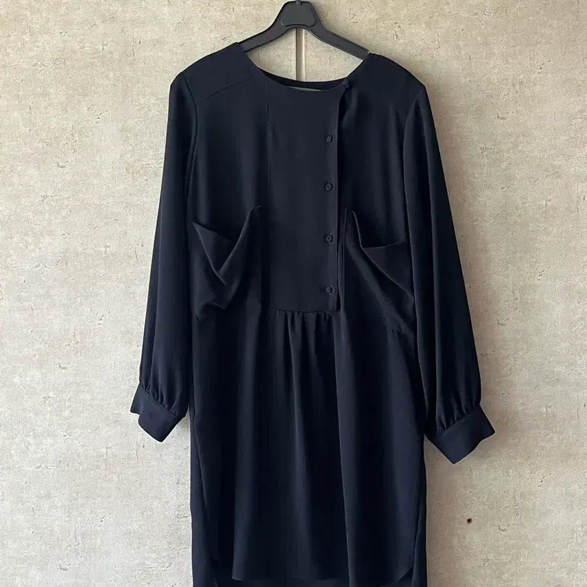 [BUNJANG] Louis Jane Black Long Sleeve Midi Dress / 블랙 긴팔 원피스 Louis Jane