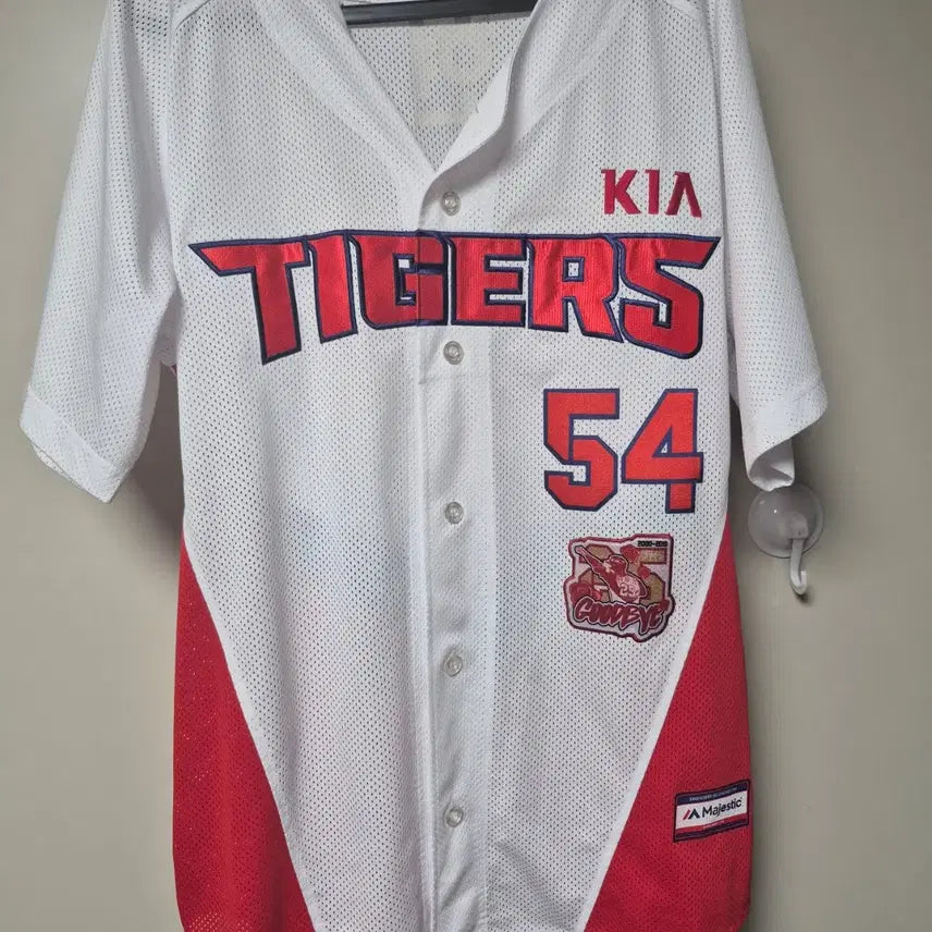 [BUNJANG] Kia Tigers Majestic Authentic Yang Hyun-jong Baseball Jersey Size 110 / 기아타이거즈 마제스틱 정품 유니폼 110사이즈 양현종 마킹 판매합니다