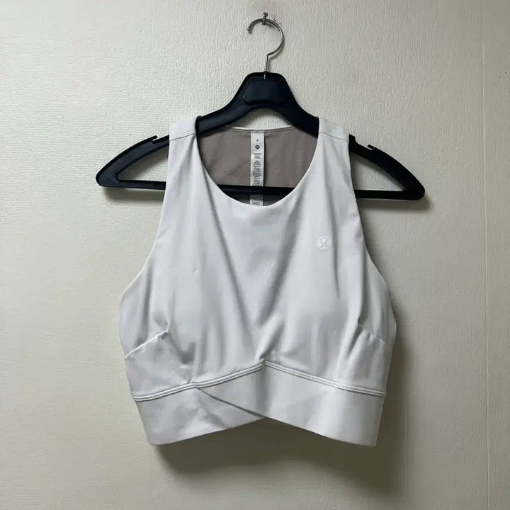 [SOLD OUT] 룰루레몬 탑 8
