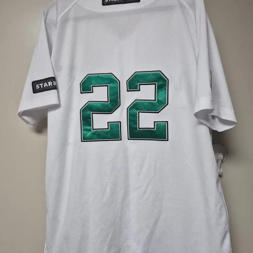 [BUNJANG] SSG Landers Starbucks 22nd Anniversary Edition Authentic Jersey Size 110 / SSG 랜더스 스타벅스 22주년 에디션 정품 유니폼 110사이즈 판매합니
