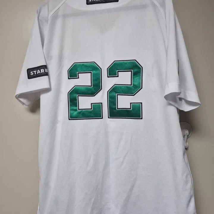 [BUNJANG] SSG Landers Starbucks 22nd Anniversary Edition Authentic Jersey Size 110 / SSG 랜더스 스타벅스 22주년 에디션 정품 유니폼 110사이즈 판매합니