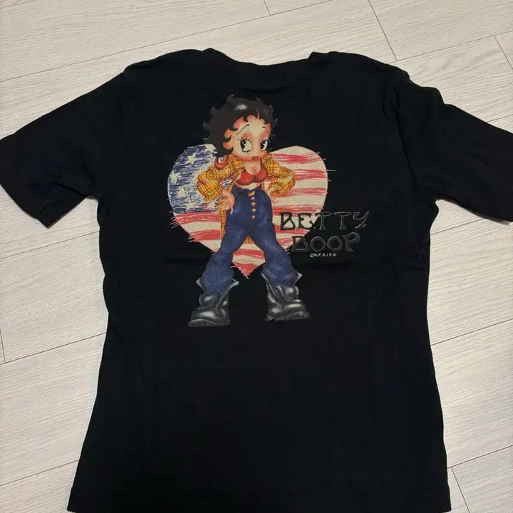 [BUNJANG] Betty Boop Slim Fit T-Shirt Size 55 / 베티붑 슬림핏 티셔츠 55사이즈