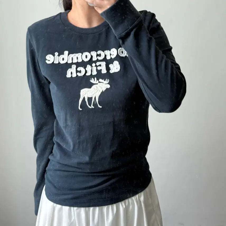 [BUNJANG] Abercrombie &amp; Fitch Big Logo Long Sleeve T-Shirt / [M] 아베크롬비 앤 피치 빅로고 긴팔 티셔츠