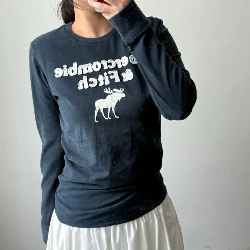 [BUNJANG] Abercrombie &amp; Fitch Big Logo Long Sleeve T-Shirt / [M] 아베크롬비 앤 피치 빅로고 긴팔 티셔츠