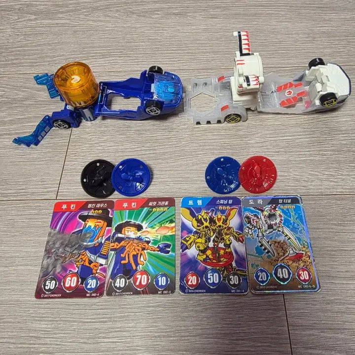 [BUNJANG] Turning Mecard W Pekkon, Dora Set with 4 Tops and 4 Mecards / 터닝메카드W(팽이 2종)-푸킨,도라+팽이4개+메카드 4장