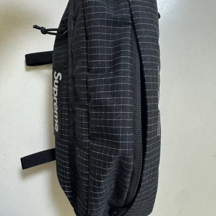 [BUNJANG] Supreme Waist Bag Black 24SS / 슈프림 웨이스트백 블랙 24SS