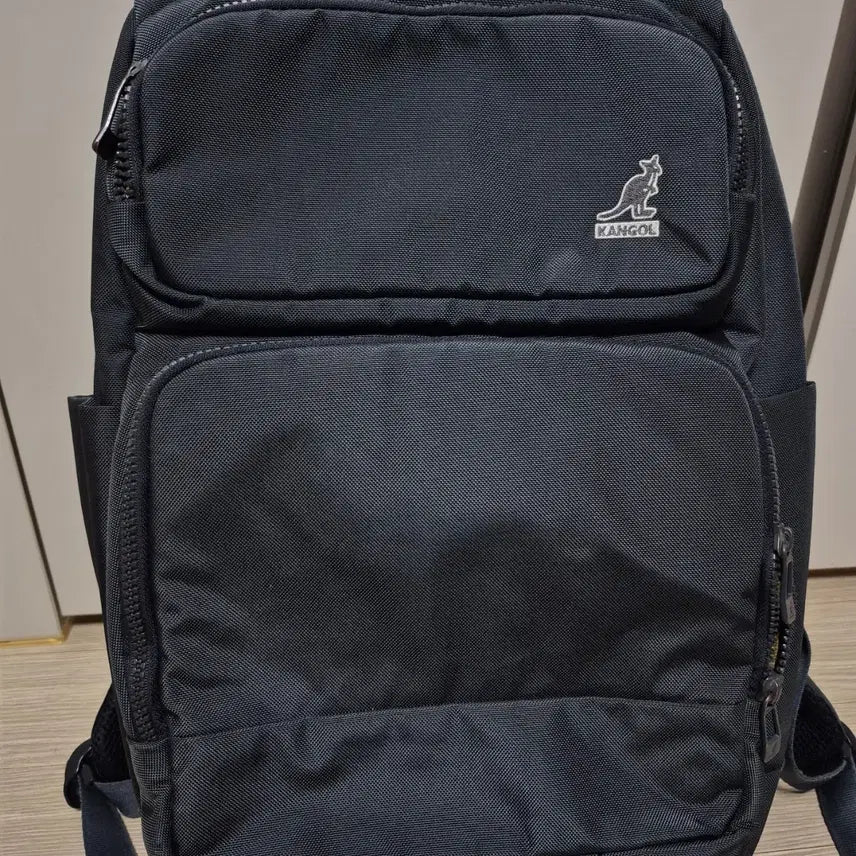 [BUNJANG] Kangol Genuine Backpack Bag / 캉골 정품 백팩 가방 판매합니다