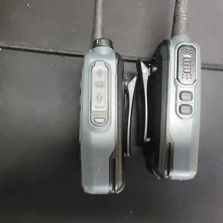 [BUNJANG] Min Young Information &amp; Communication MYT-D560U Digital Business Two-Way Radio (Set of 2) / 민영정보통신 MYT-D560U 디지털 업무용 무전기 2대