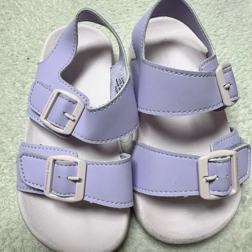 [BUNJANG] New Balance Kids Lavender Sandals Size 170 / 뉴발란스 샌들 라벤더170