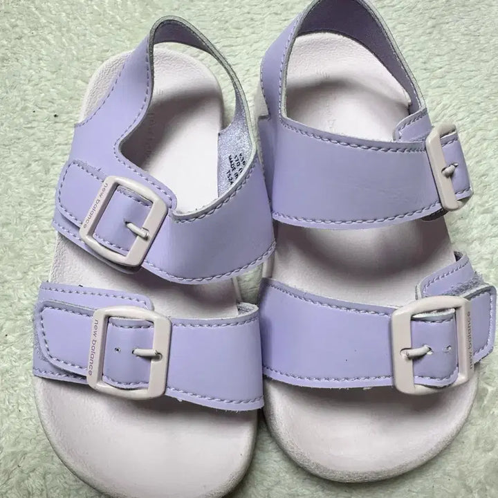 [BUNJANG] New Balance Kids Lavender Sandals Size 170 / 뉴발란스 샌들 라벤더170