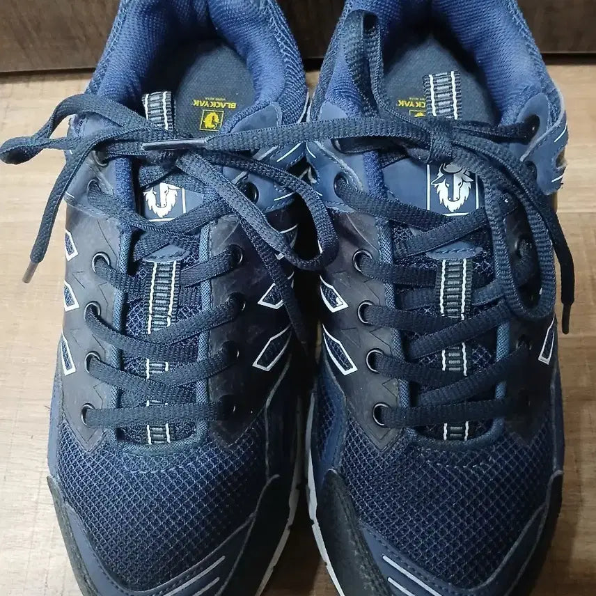 [BUNJANG] Blackyak LOD2 Navy Lightweight Hiking Shoes 275 / 블랙야크 LOD2 네이비  운동화 경량등산화 275