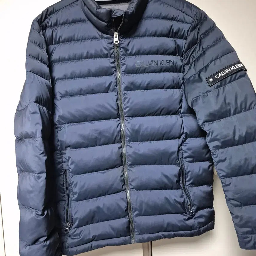 [BUNJANG] Calvin Klein Down Lightweight Padded Jacket Navy Size 100 / CK캘빈클라인 정품 오리털 경량 패딩 100사이즈 판매합니다