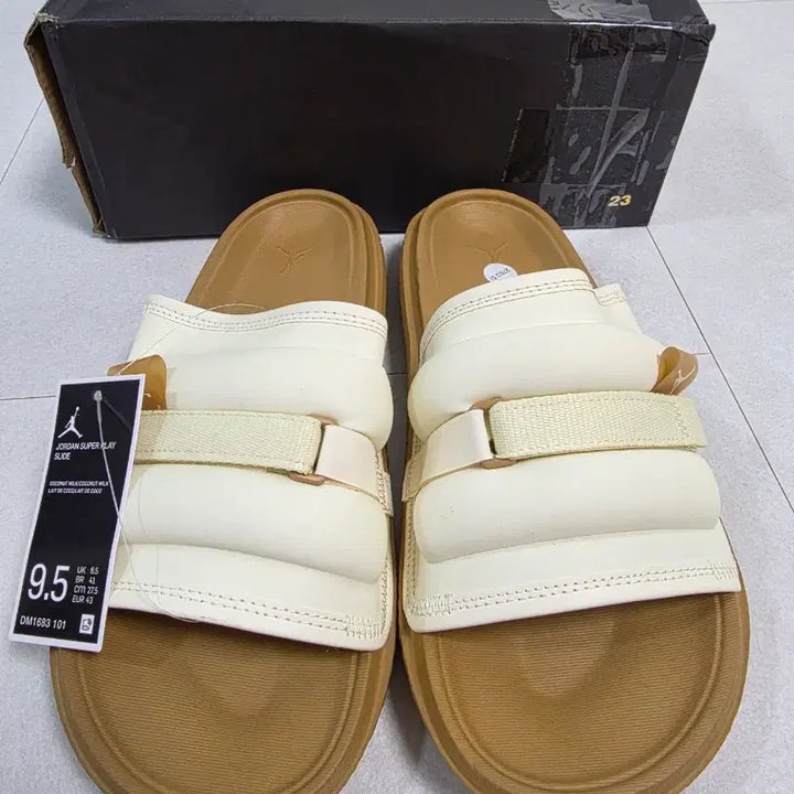 [BUNJANG] Jordan Super Play Slide Sandals Beige/Ivory (275mm) - New / 조던 슈퍼플레이 슬라이드 275mm새상품