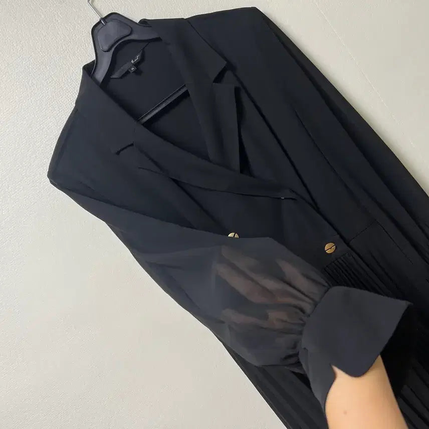 [BUNJANG] G-cut Sheer Sleeve Long Dress Black / 지컷 팔 시스루 롱 원피스 55
