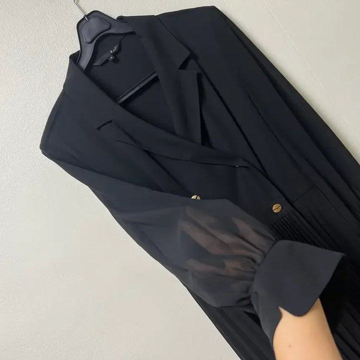[BUNJANG] G-cut Sheer Sleeve Long Dress Black / 지컷 팔 시스루 롱 원피스 55