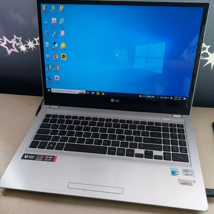 [BUNJANG] LG Ultra PC i3 15-inch Silver Laptop / LG 울트라북 i3 노트북 15인치 실버