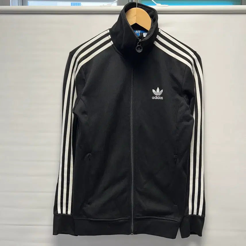 [BUNJANG] Adidas Europa Track Top Jersey / [정품/95] 아디다스 신형 유로파 블랙 트랙탑/져지
