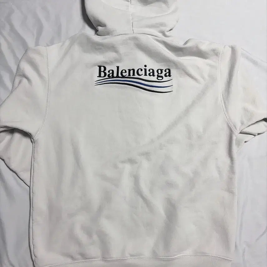 [BUNJANG] Balenciaga Wave Logo Embroidered Hoodie / 발렌시아가 웨이브 로고 자수 후드티