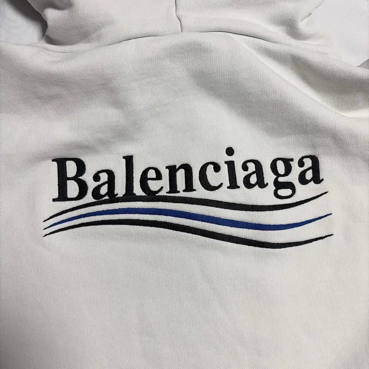 [BUNJANG] Balenciaga Wave Logo Embroidered Hoodie / 발렌시아가 웨이브 로고 자수 후드티