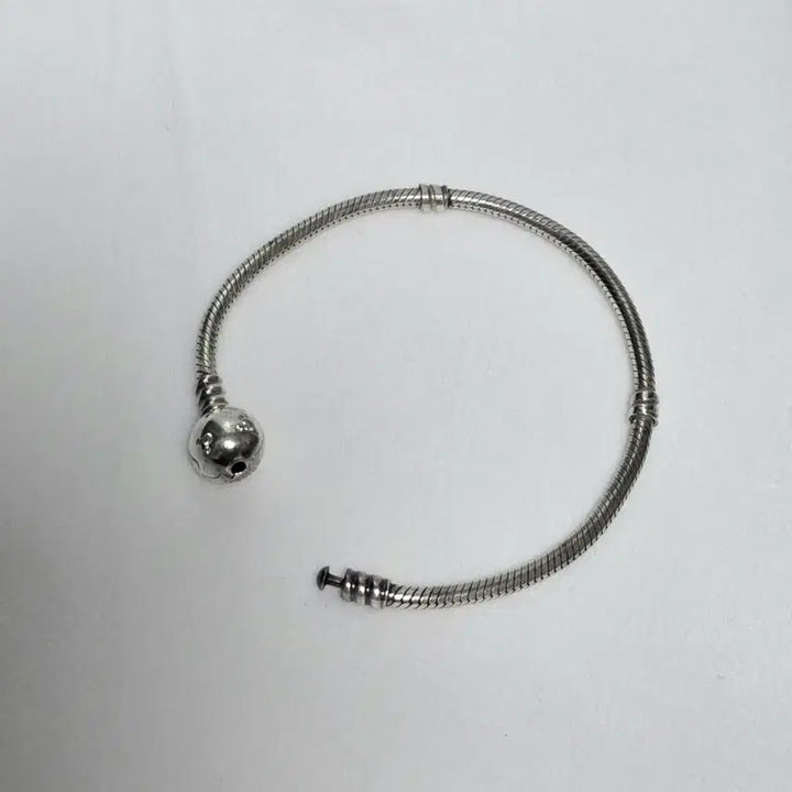 [BUNJANG] Pandora Disney Mickey Mouse Sterling Silver Bracelet 18cm / 실버 925 ] Pandora Disney 판도라 미키 팔찌 18cm