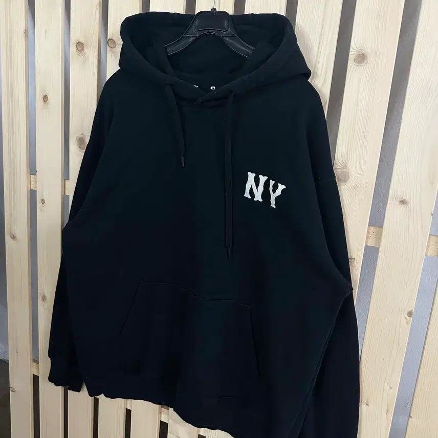 [BUNJANG] MLB Black NY New York Hoodie / (L) MLB 블랙 NY 뉴욕 후드티