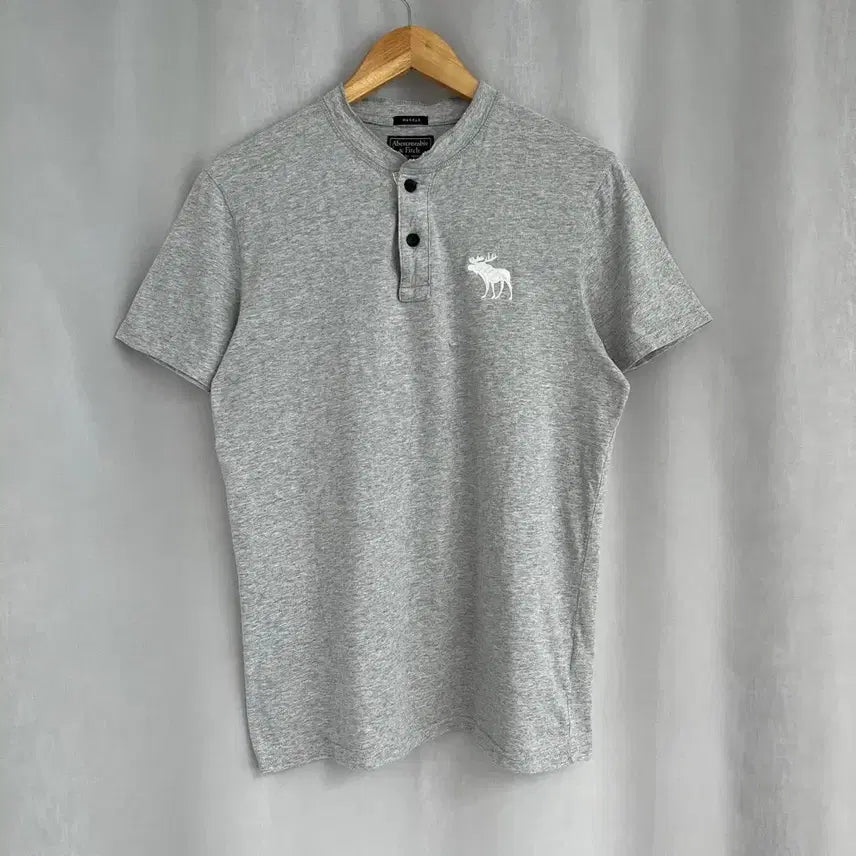 [BUNJANG] Abercrombie &amp; Fitch Henry Neck Short Sleeve T-Shirt / 아베크롬비 헨리넥 반팔 티셔츠/