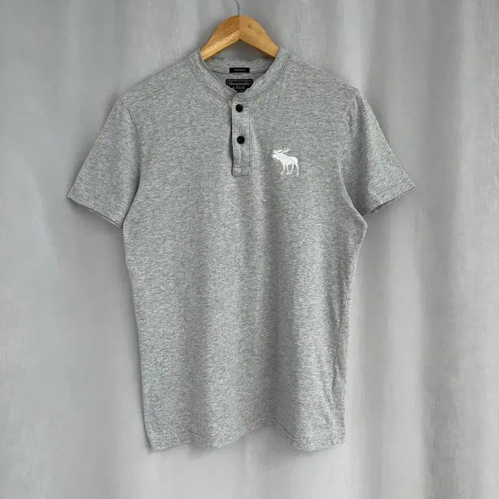 [BUNJANG] Abercrombie &amp; Fitch Henry Neck Short Sleeve T-Shirt / 아베크롬비 헨리넥 반팔 티셔츠/