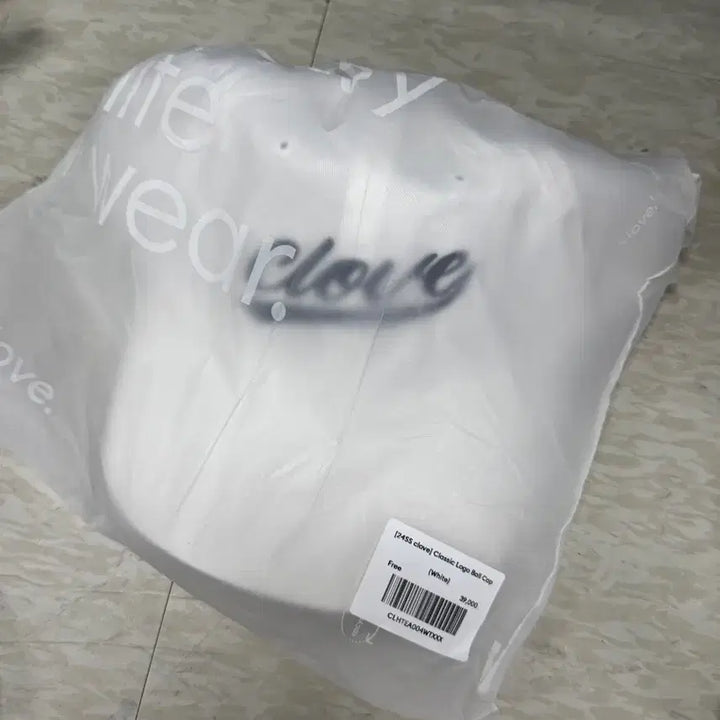 [BUNJANG] Clove Classic Logo Ball Cap White / 새상품 클로브 클래식 로고 볼캡 화이트