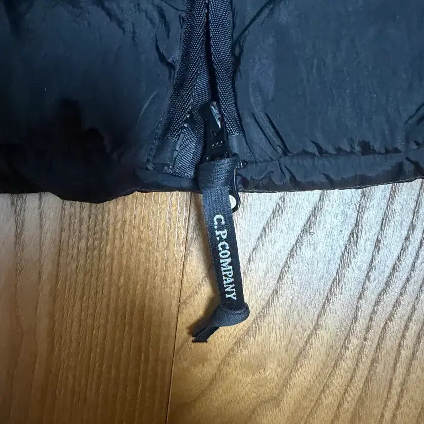 [BUNJANG] CP Company Chrome-R Hooded Padded Jacket / Cp컴퍼니 크롬R 패딩