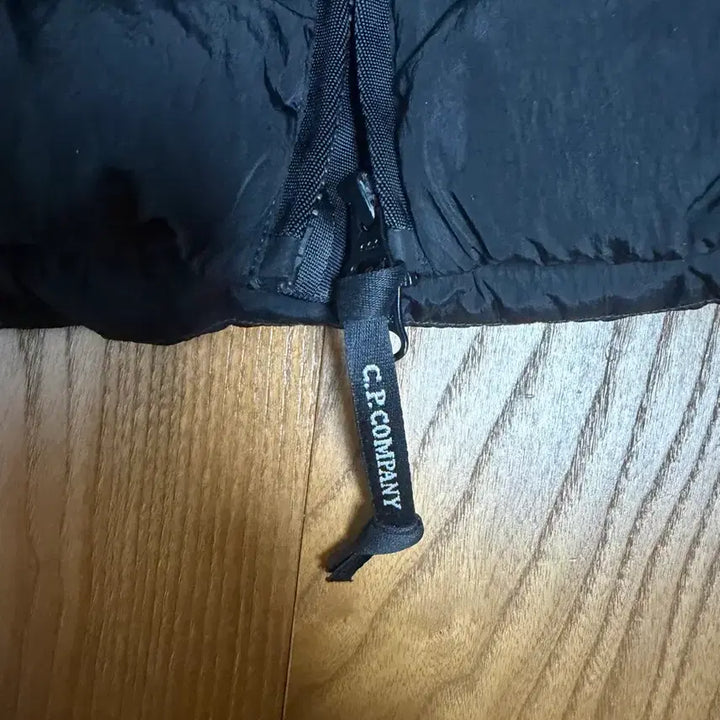 [BUNJANG] CP Company Chrome-R Hooded Padded Jacket / Cp컴퍼니 크롬R 패딩