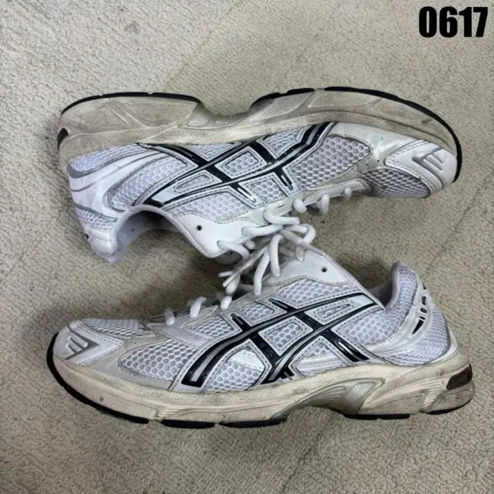 [BUNJANG] ASICS Gel-Kayano White Running Shoes Size 260 / 아식스 젤 카야노 운동화 화이트 260