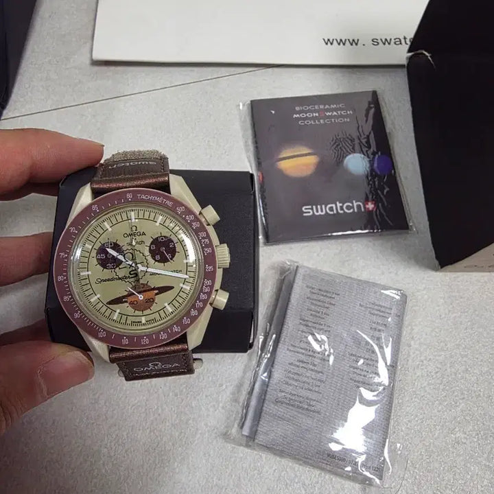 [BUNJANG] Omega x Swatch MoonSwatch Mission to Saturn / 오메가 X 스와치 문스와치 미션 투 새턴