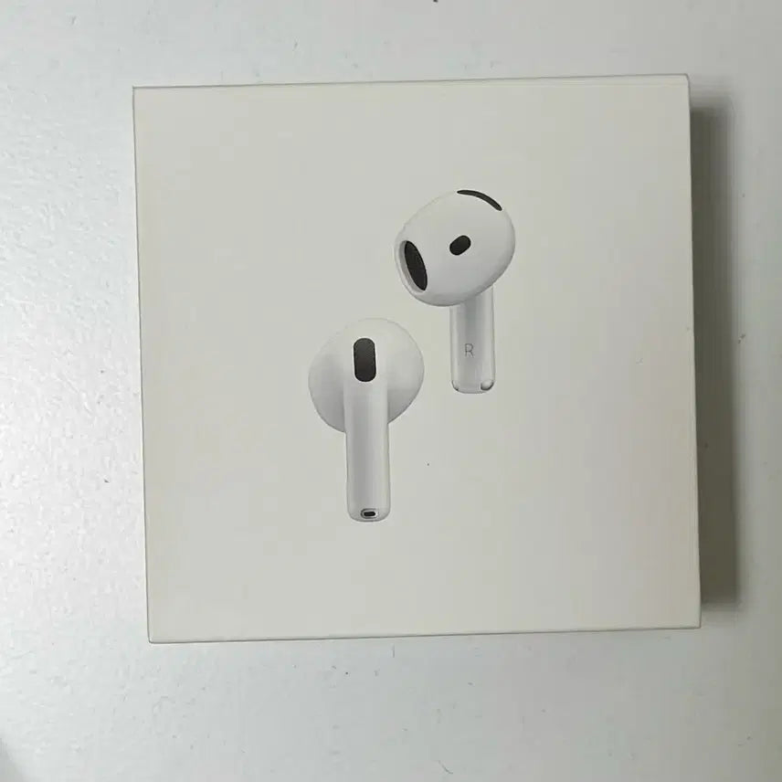 [BUNJANG] Apple AirPods 4th Generation Noise Cancelling Earbuds / 애플 에어팟4세대 노이즈캔슬링