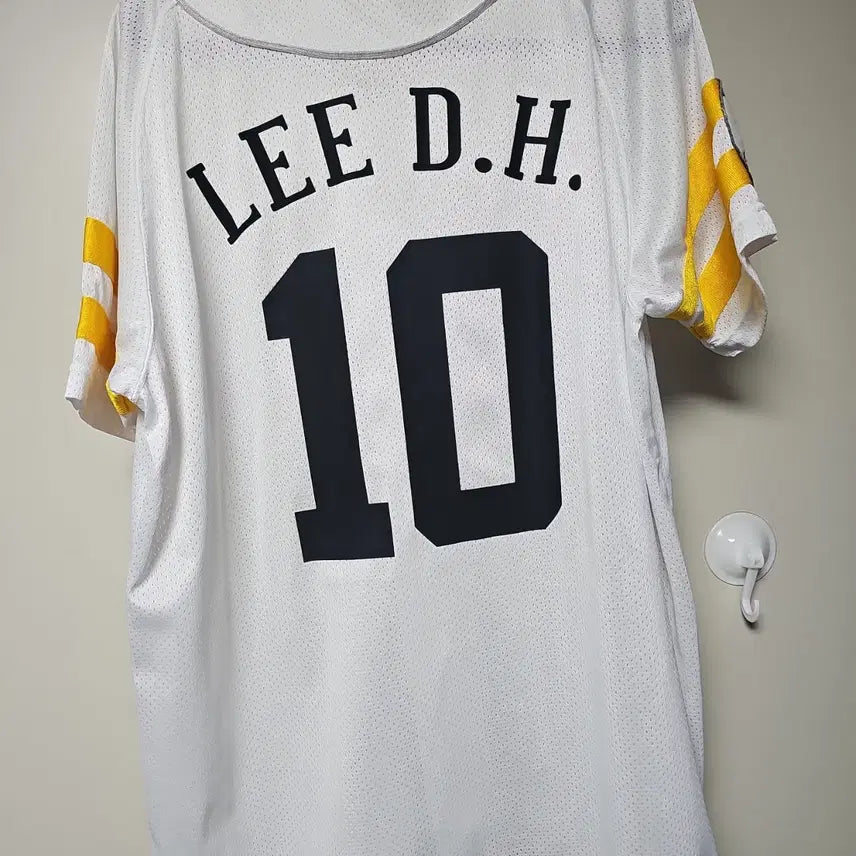 [BUNJANG] Mizuno SoftBank Hawks Lee Dae-ho Baseball Jersey (Size 100) / 미즈노 정품 소프트뱅크 호크스 유니폼 100사이즈 이대호 마킹 팝니다