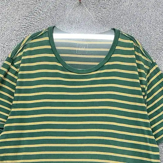 [BUNJANG] Gap Striped Green Short Sleeve T-Shirt (L) / 갭 스트라이프 그린 반팔티 L