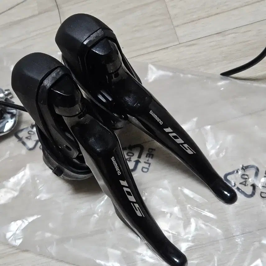 [SOLD OUT] 105 r7020 삼점+캘리퍼 구동계