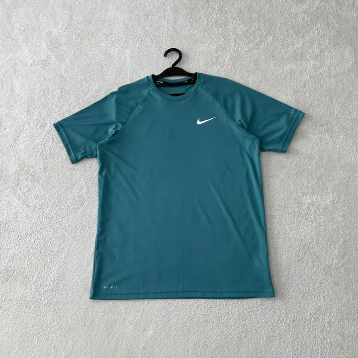 [BUNJANG] Nike Swim Dri-FIT UPF 40 Short Sleeve T-Shirt / L 나이키 스윔 UPF40 드라이핏 반팔티셔츠 100