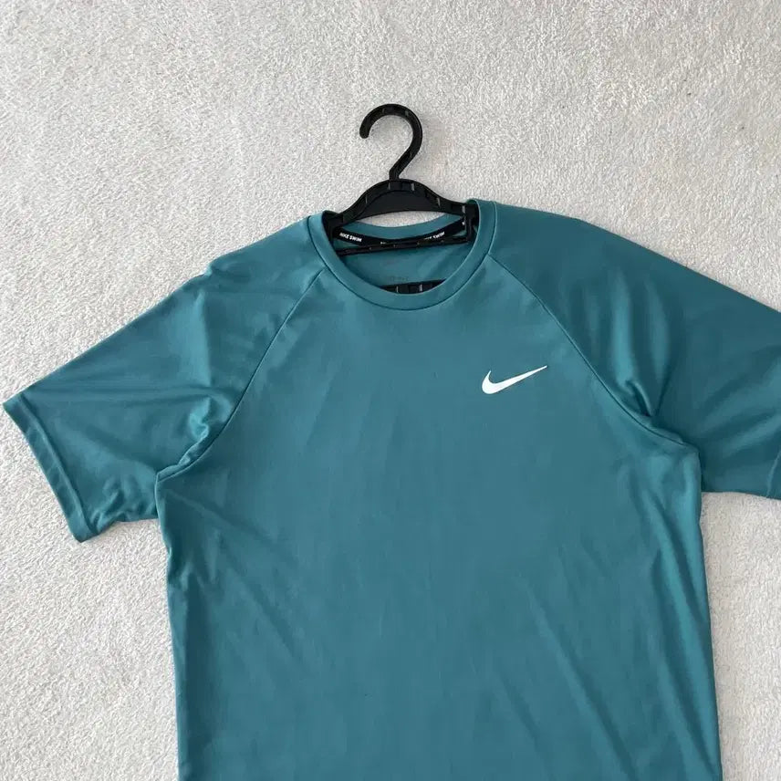 [BUNJANG] Nike Swim Dri-FIT UPF 40 Short Sleeve T-Shirt / L 나이키 스윔 UPF40 드라이핏 반팔티셔츠 100
