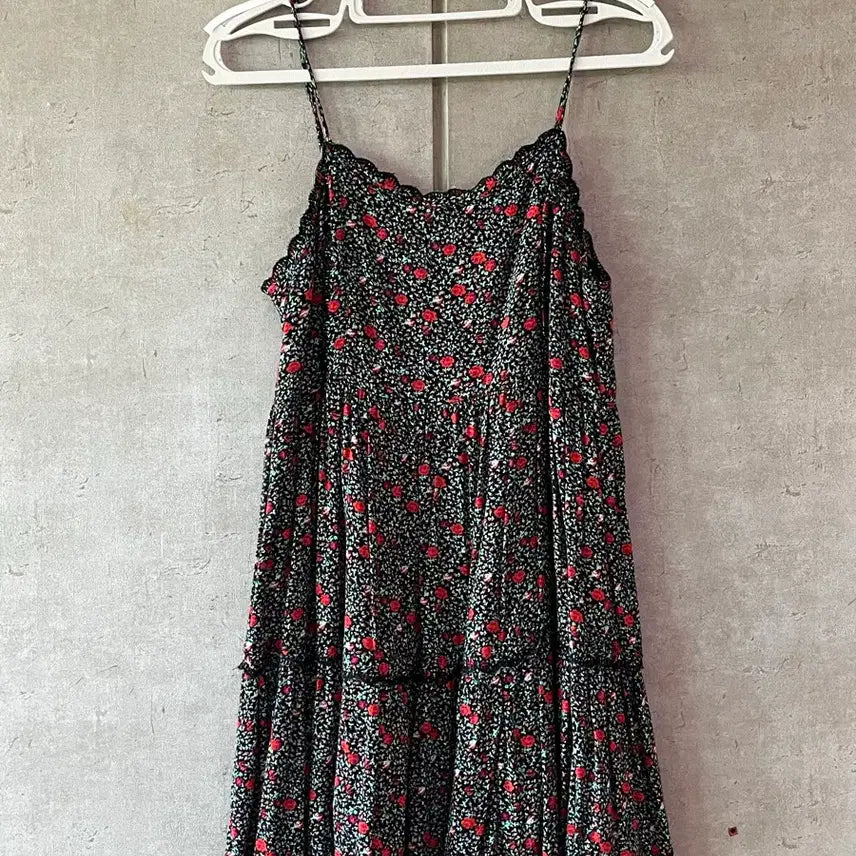 [BUNJANG] Urban Outfitters Sundress / 나시 원피스 어반아웃피터스 Urban Outfitters Sundress