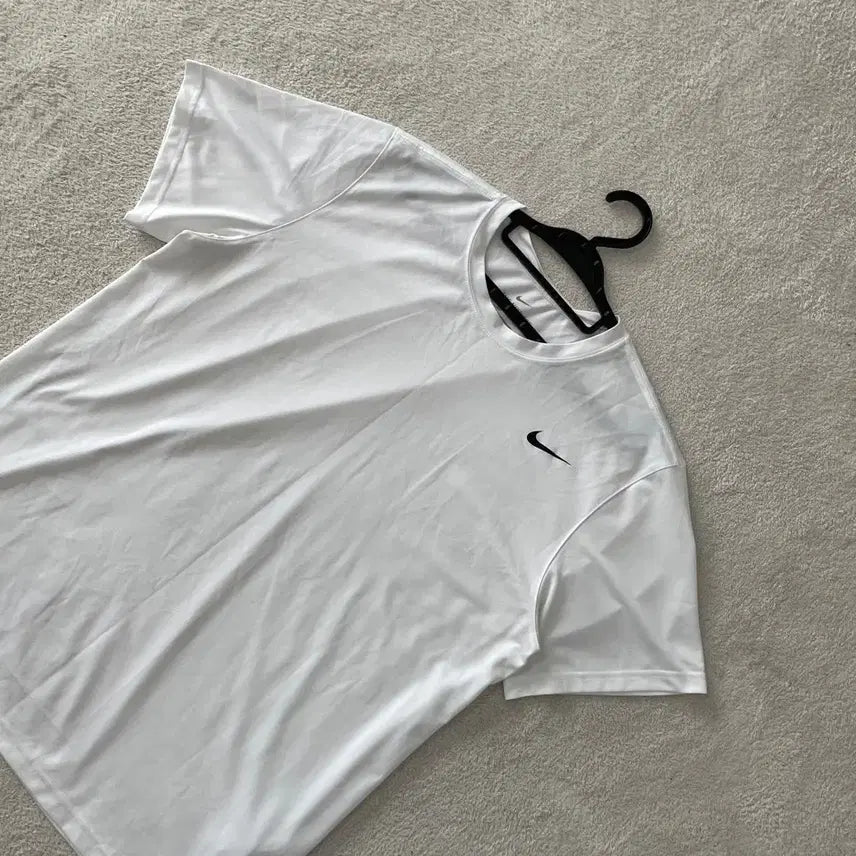 [BUNJANG] Nike Dri-FIT White Short-Sleeve T-Shirt XXL / XXL 나이키 드라이핏 화이트 반팔티셔츠 110