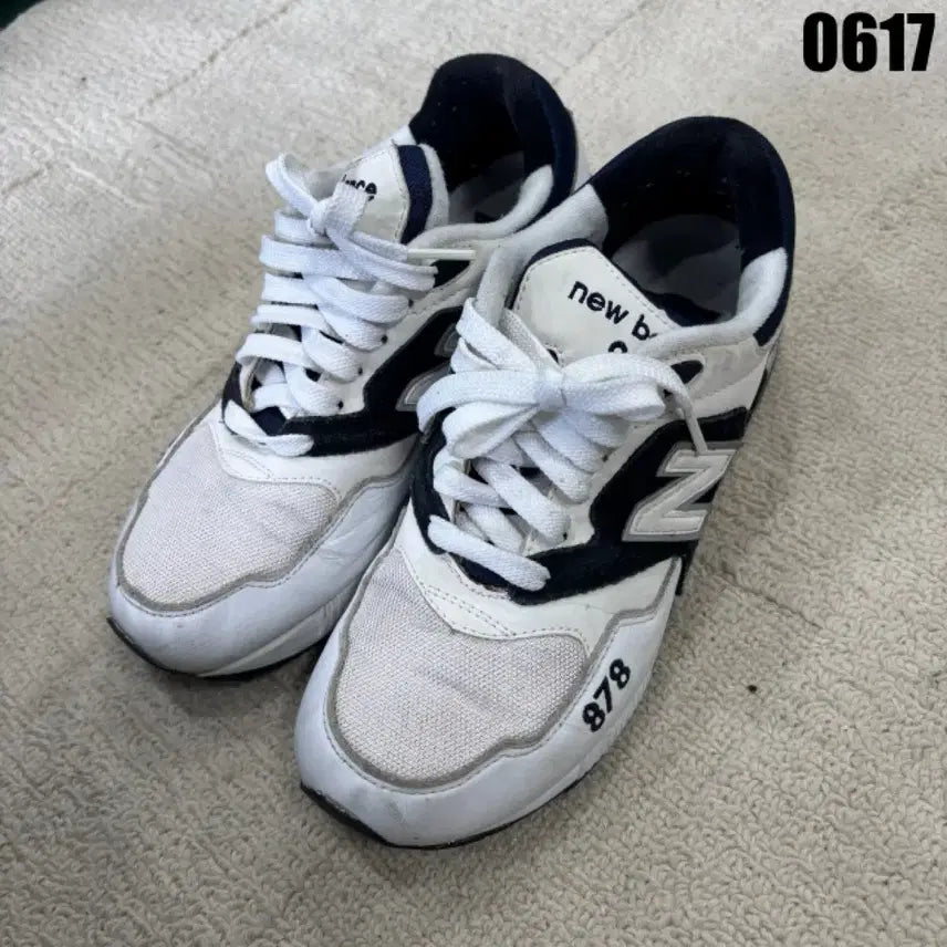 [BUNJANG] New Balance 878 Sneakers White Black / 뉴발란스 878 스니커즈 화이트 블랙 235