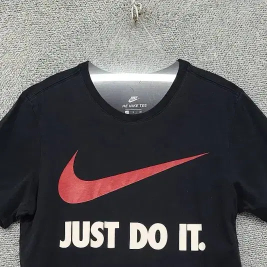 [BUNJANG] Nike Printed Black Short Sleeve T-Shirt (Size S) / 나이키 프린팅 블랙 반팔티 S
