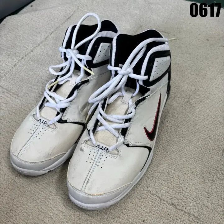 [BUNJANG] Nike Air Max Sneakers White/Black/Red US 9 / 나이키 에어 맥스 운동화 화이트/블랙/레드 270