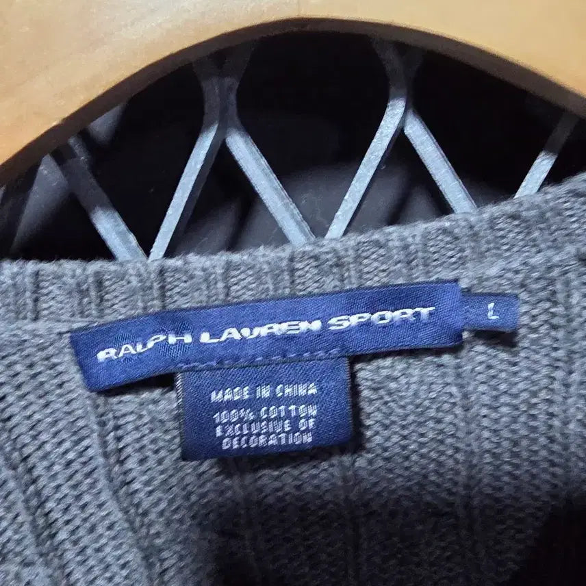 [BUNJANG] Polo Ralph Lauren V-Neck Knit Sweater L / 폴로 랄프로렌 브이넥 니트 L