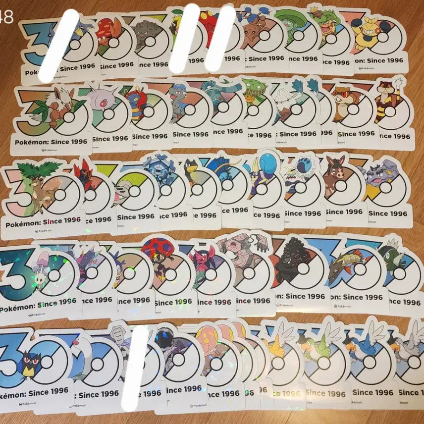 [BUNJANG] Pokemon 30th Anniversary Logo Sticker (Helomi) / 구함) 포켓몬 30주년 로고스티커(해루미)