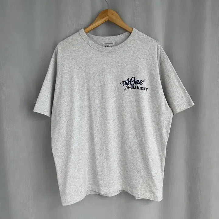 [BUNJANG] AECA White T-Shirt Graphic Print / AECA 에이카화이트 반팔 티셔츠/