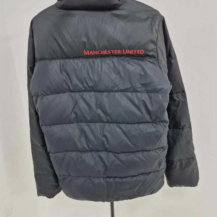[BUNJANG] Nike Manchester United Down Jacket Size 90 (Fits 95) / 나이키 정품 맨체스터 유나이티드 오리털패딩 90사이즈 실사이즈 95 팝니