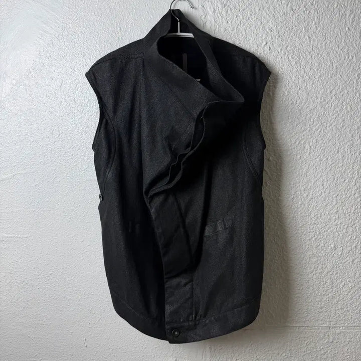 [BUNJANG] Rick Owens DRKSHDW Black Coated Vest / RICK OWENS DRKSHDW Black Coated Vest